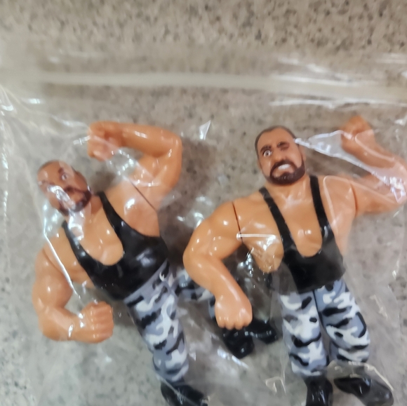 1991 WWE WWF Hasbro Series 2 Bushwhackers Butch & Luke Loose Set - Picture 6 of 10